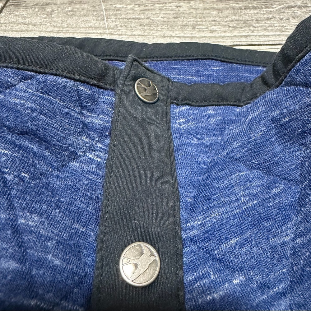 Oiselle Quilted Pullover Women’s M Blue Snap Button Casual (READ) - Picture 5 of 7